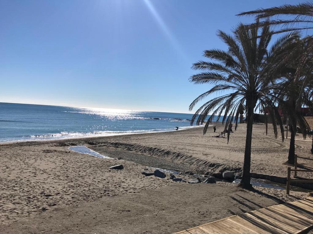 Estudio Recien Reformado En Primera Linea De Playa Leilighet Benalmádena Eksteriør bilde